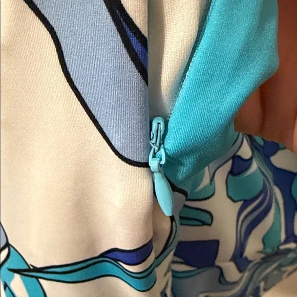 Tail Blue and White Floral Dress for sports and beach - Picture 7 of 8